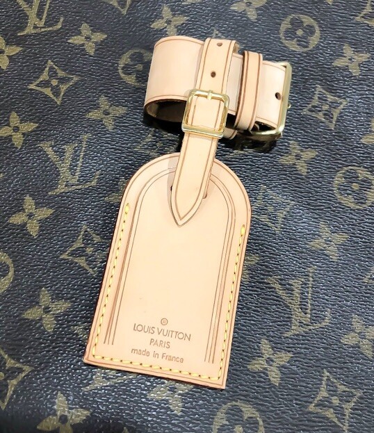 LV name tag